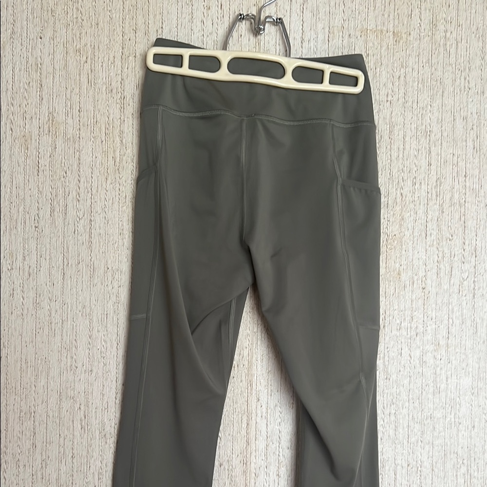 Gymshark Dreamy 2.0 High Rise Pocket Leggings Olive Green Size Small - Picture 6 of 8